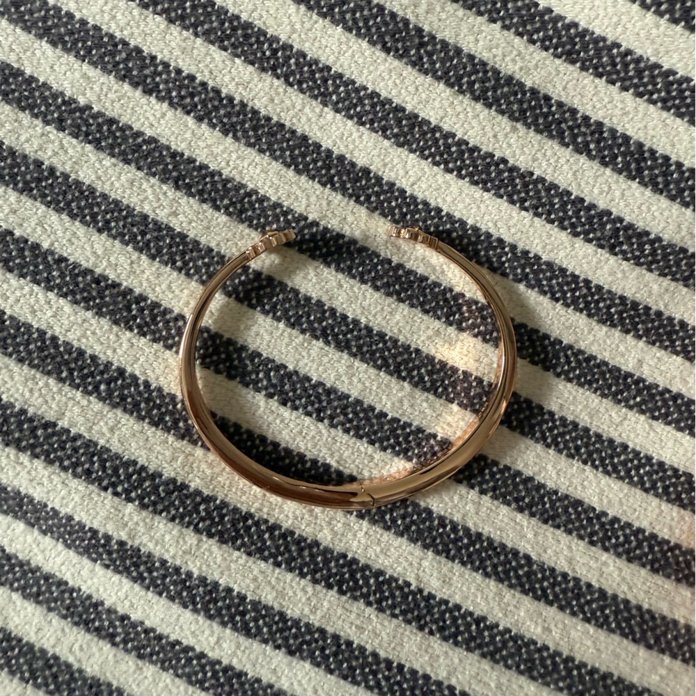 Kate spade rose gold 4 leaf clover bracelet - Picture 5 of 8